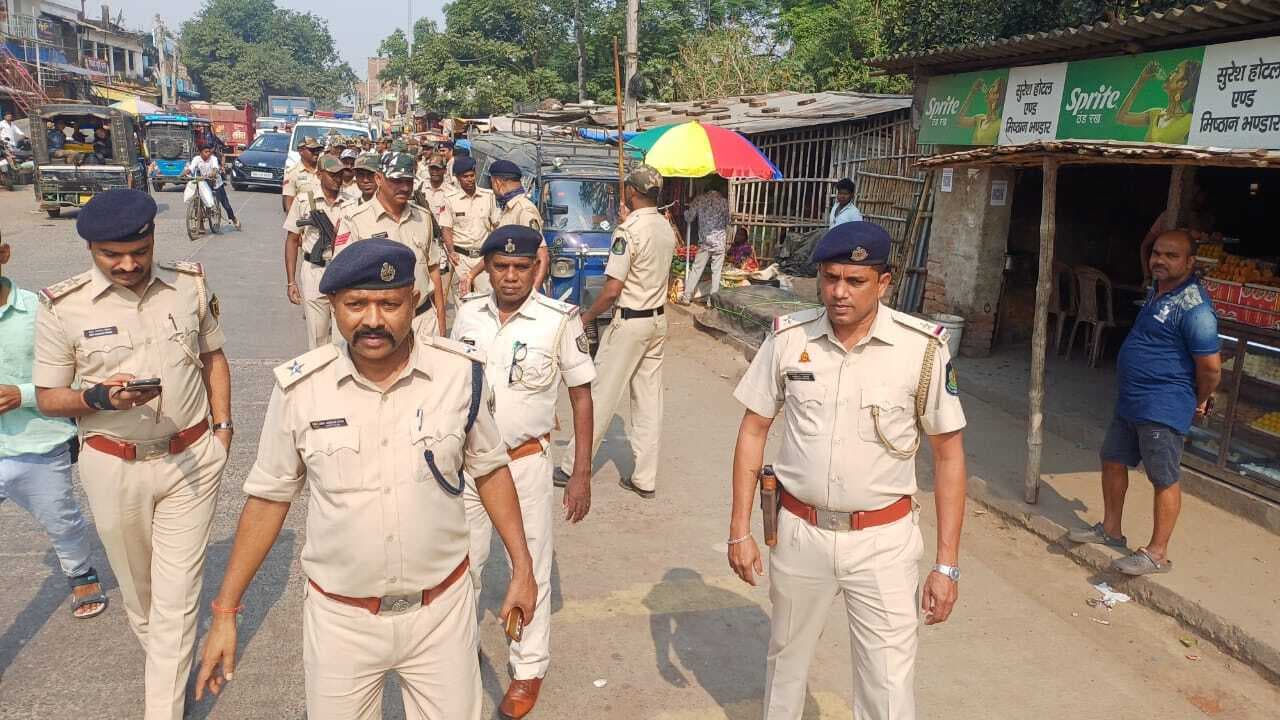 Bhagalpur news पुलिस ने शांति सोहार्द को लेकर किया फ्लैग मार्च