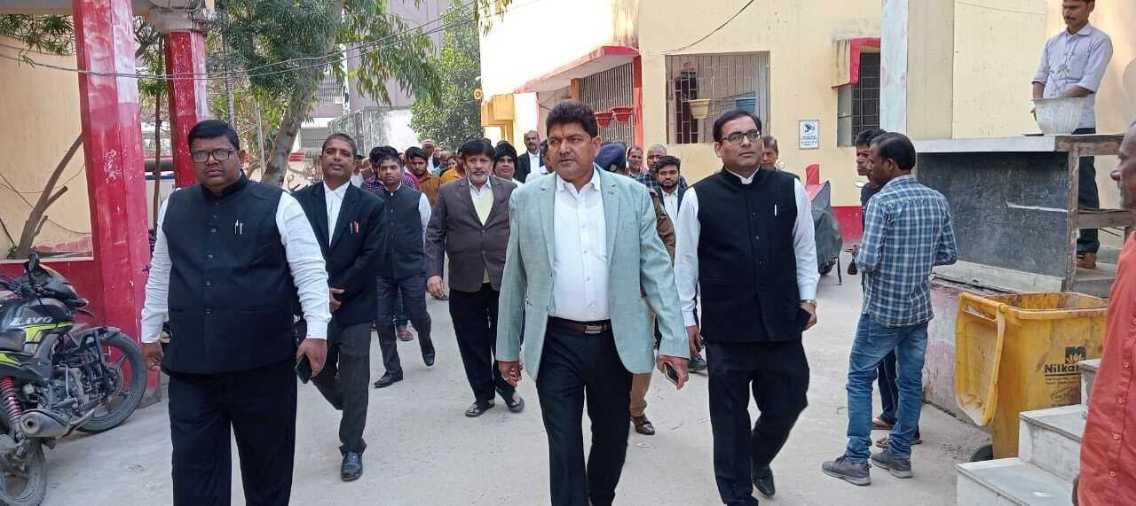 व्यवहार न्यायालय का प्रधान जिला जज ने किया निरीक्षण