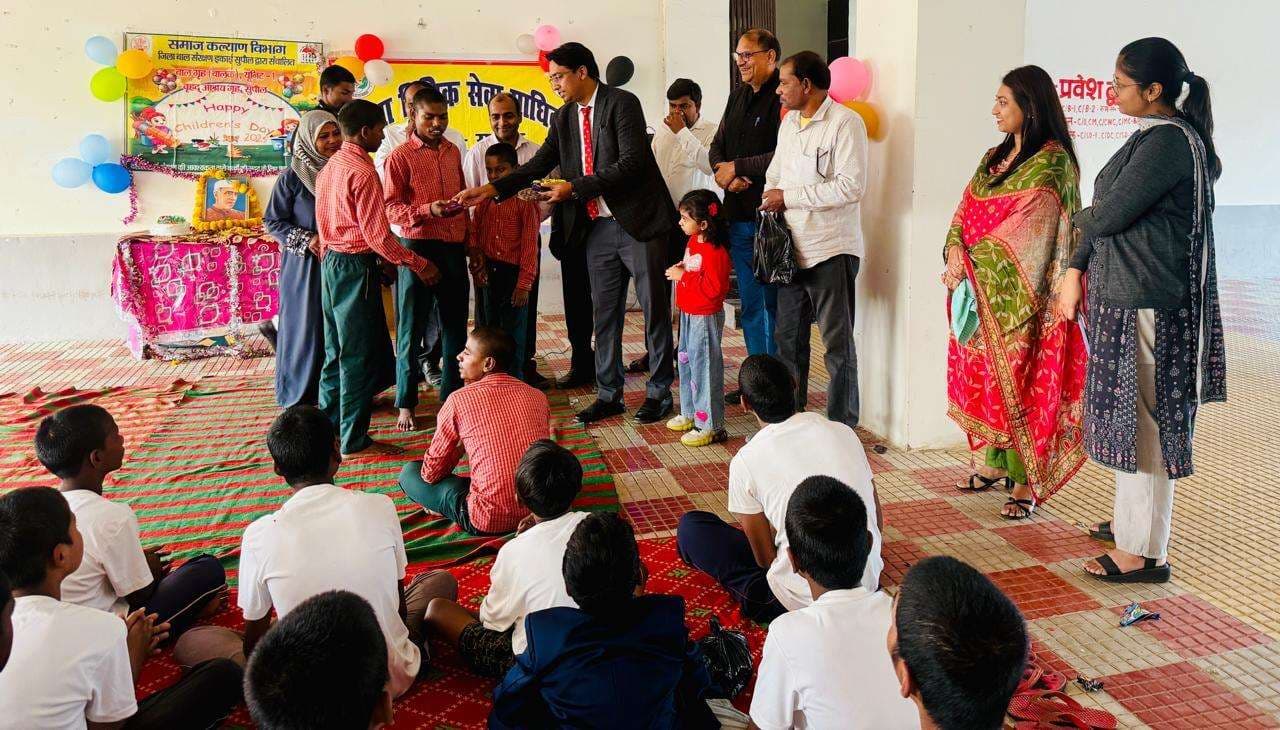 बालगृह में मनाया गया बाल दिवस