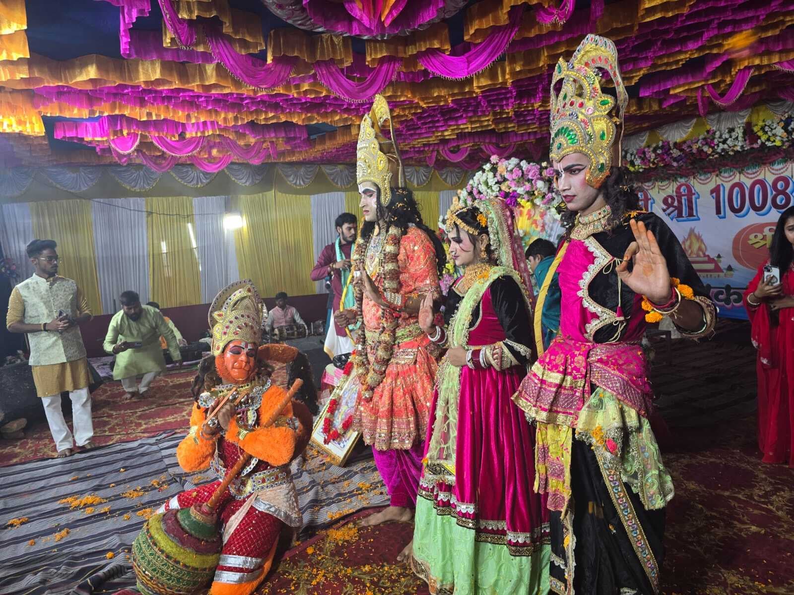 महुवारा में राम कथा संपन्न, झांकी से कलाकारों ने मोहा मन