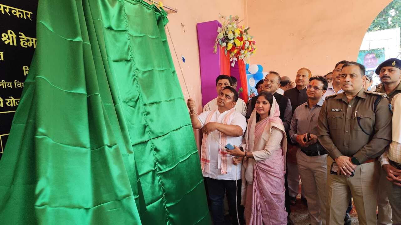 बिरसा के आदर्शों पर चलकर समृद्ध और सक्षम झारखंड के निर्माण में काम कर रही राज्य सरकार