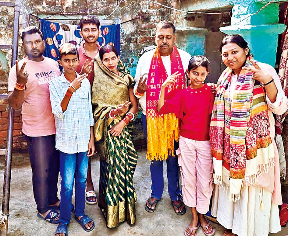 Bhojpuri News:बीससूत्री सदस्य से सफर तय कर विधायक बने महेश पासवान