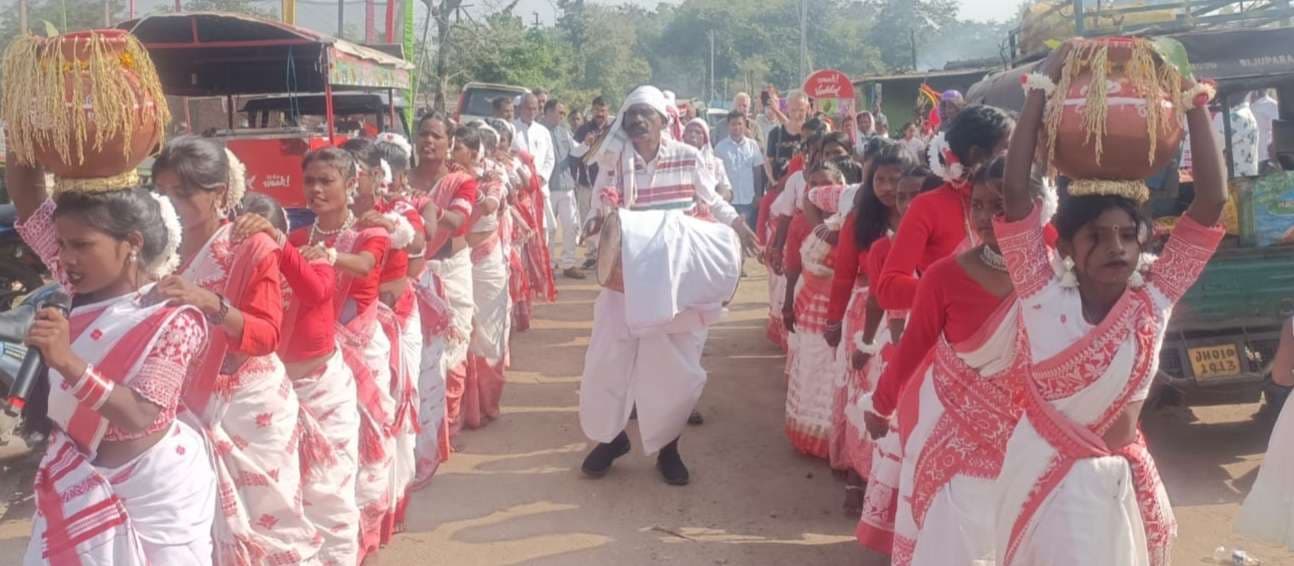 धमधमिया में हर्षोल्लास के साथ मनायी गयी बिरसा मुंडा की जयंती