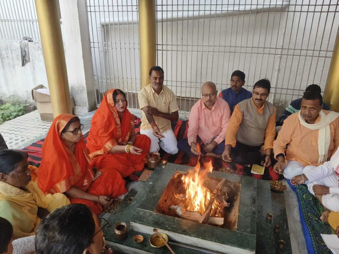 श्रेयसी सिंह को मंत्रिमंडल में शामिल करने की कामना के लिए हवन-पूजन