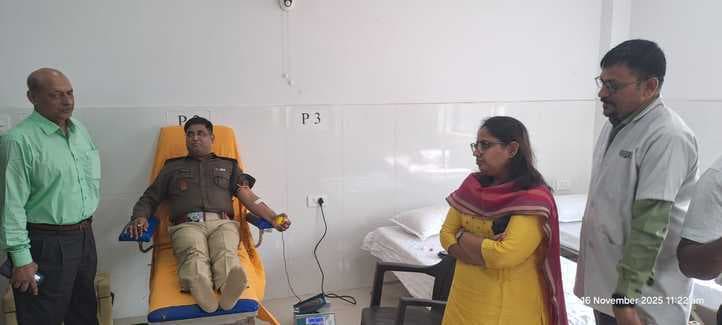 शिविर में 50 से अधिक अधिकारियों व जवानों ने किया रक्तदान