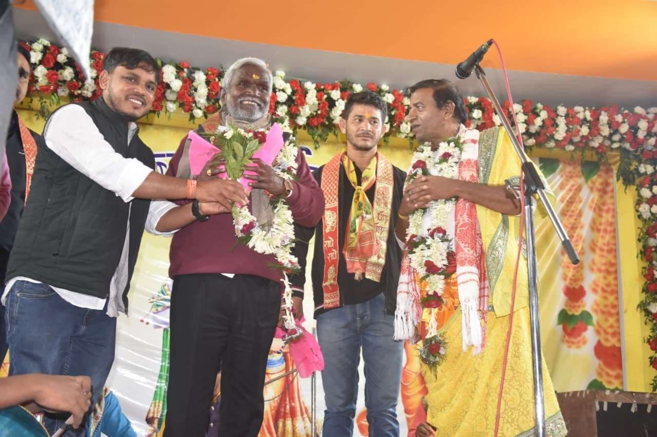 East Singhbhum News : बिना गुरु दीक्षा के भगवान की प्राप्ति संभव नहीं : प्रदीप पाल