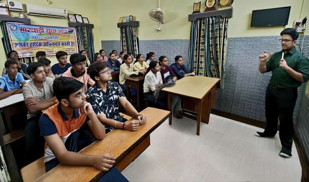 Dhanbad News: सही मार्गदर्शन व प्रोत्साहन से सफल होते हैं बच्चे : श्याम सुंदर साह