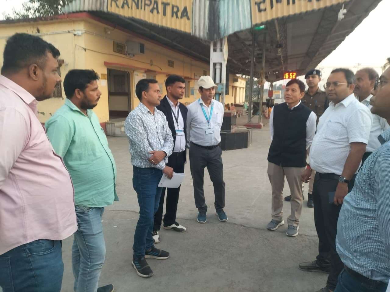 डीआरएम ने पूर्णिया व रानी पतरा रेलवे स्टेशन का किया निरीक्षण