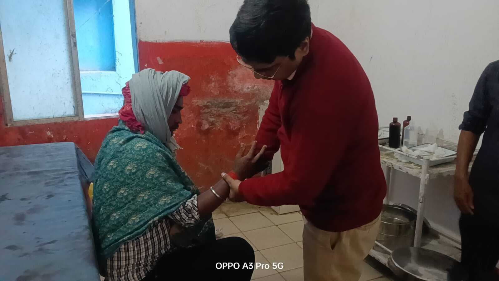 खेत से बकरी भगाने पर युवक को पीटकर किया जख्मी, रेफर