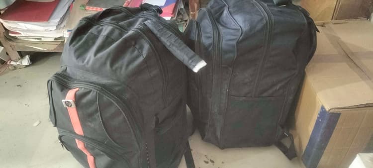 18 किलो गांजा बरामद, तस्कर फरार