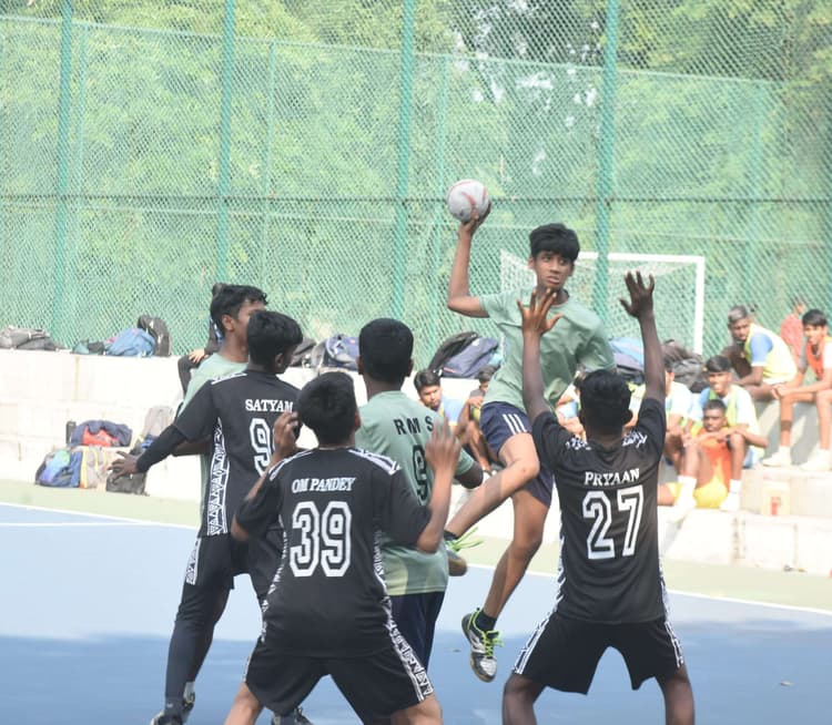 Jogga Inter School Handball Tournament : जोगा इंटर स्कूल बास्केटबॉल टूर्नामेंट, शुरू 96 टीमें ले रहीं भाग