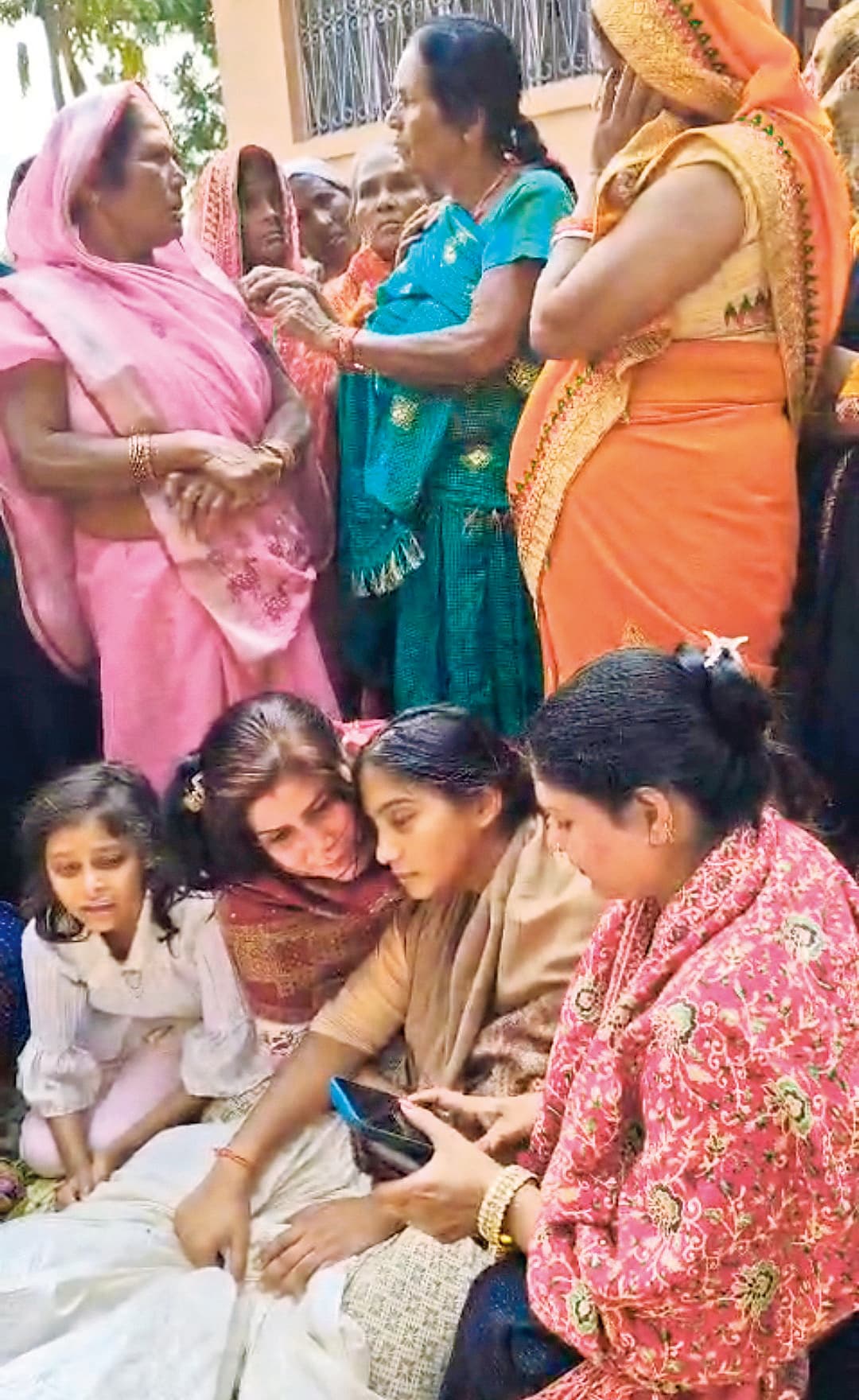 Gopalganj News : बीएसएफ जवान की मां की गोली मारकर हत्या, छह अपराधियों ने घर में घुसकर दिया वारदात को अंजाम