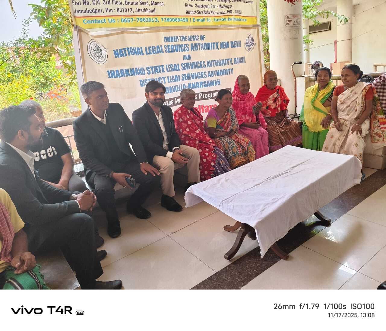 Seraikela Kharsawan News : वरिष्ठ नागरिकों के अधिकारों पर चर्चा