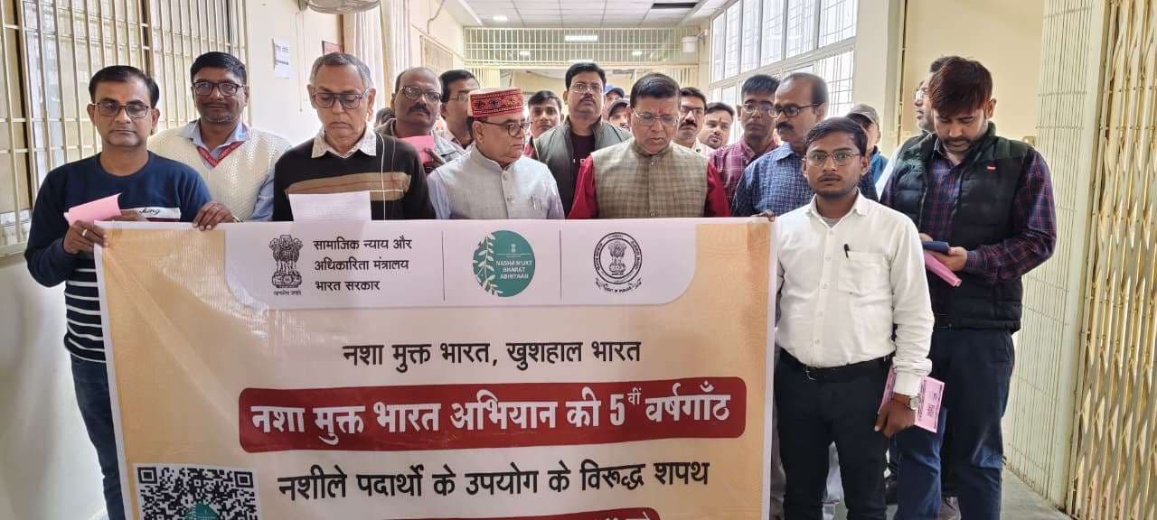 युवा राष्ट्र की शक्ति, समाज व देश के विकास में महत्वपूर्ण योगदान : कुलपति