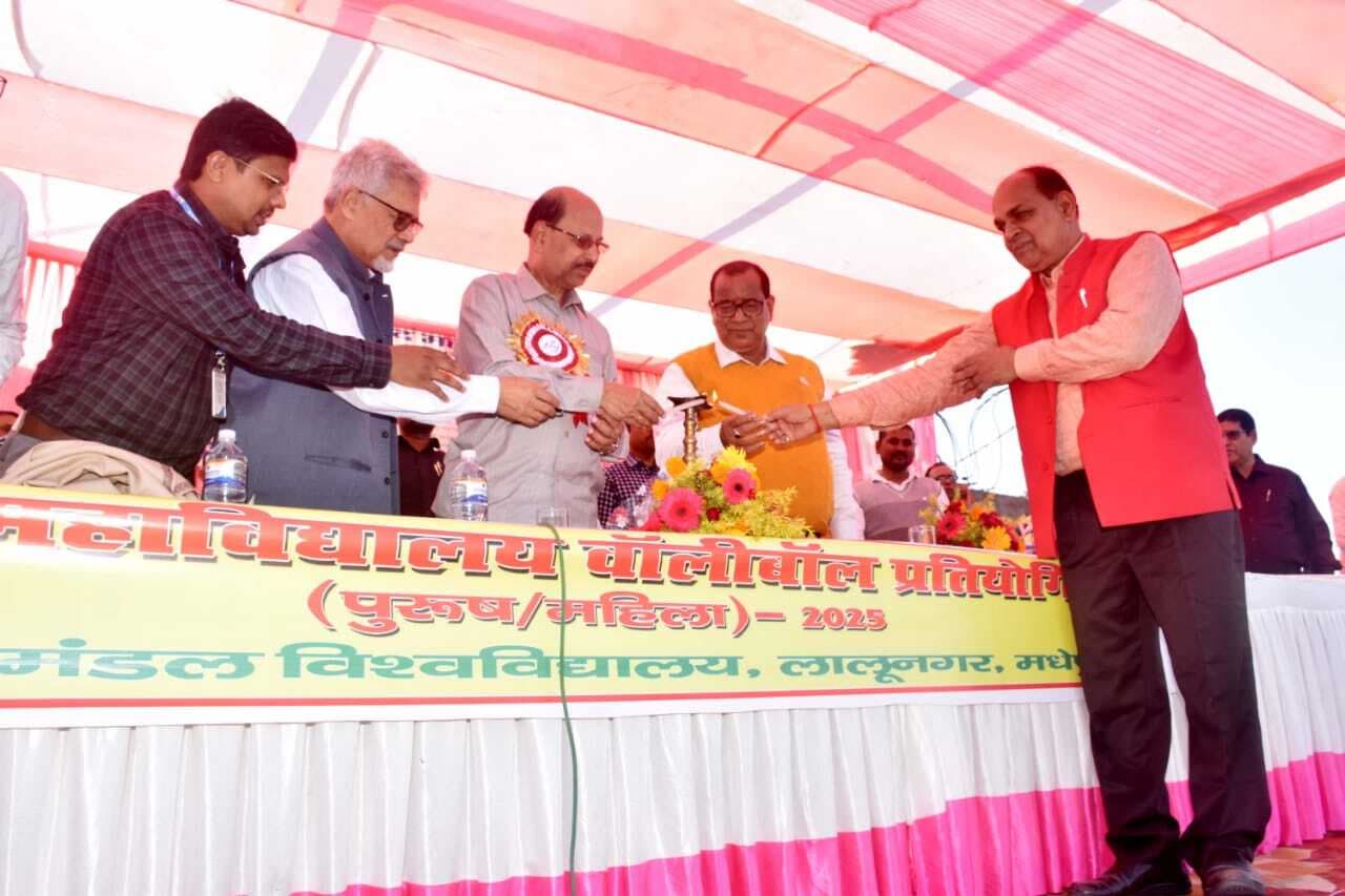 खिलाड़ी अनुशासन के साथ खेलेंगे, तो विश्वविद्यालय की तरफ से संसाधन में कोई कमी नहीं रहेगी- कुलपति