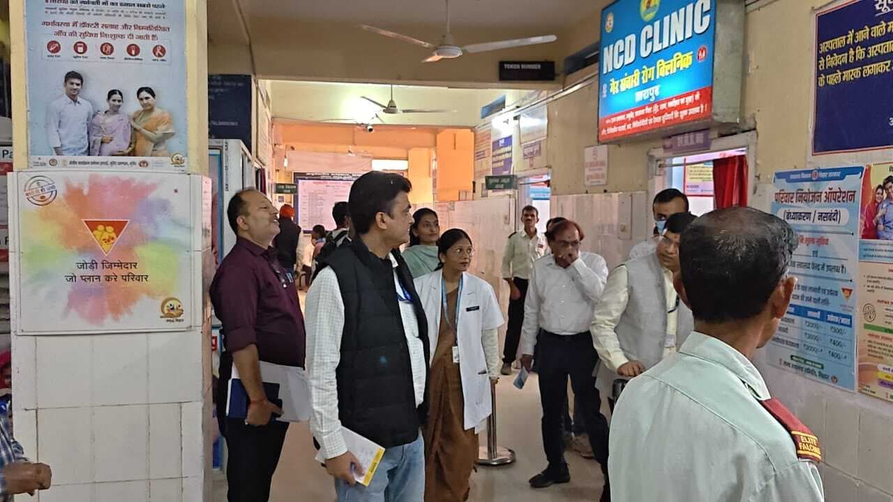 स्वास्थ्य मंत्रालय की केंद्रीय टीम ने अनुमंडलीय अस्पताल तारापुर का किया निरीक्षण
