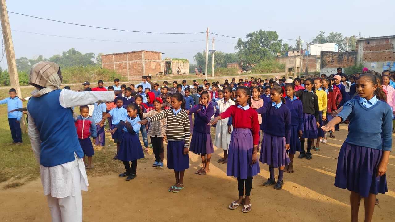 नशा से दूर रहने का बच्चों ने लिया संकल्प