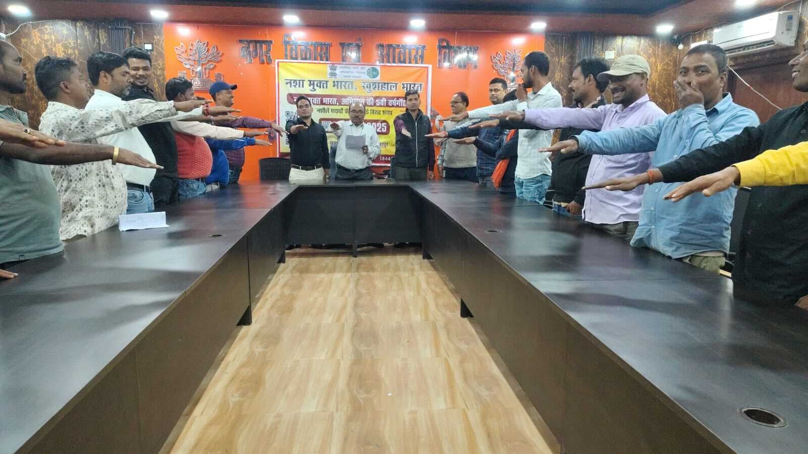 Madhubani News : नशा मुक्ति की ली शपथ