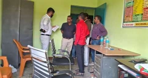 चोरों ने पंचायत भवन का ताला तोड़कर तीन लाख का सामान चुराया