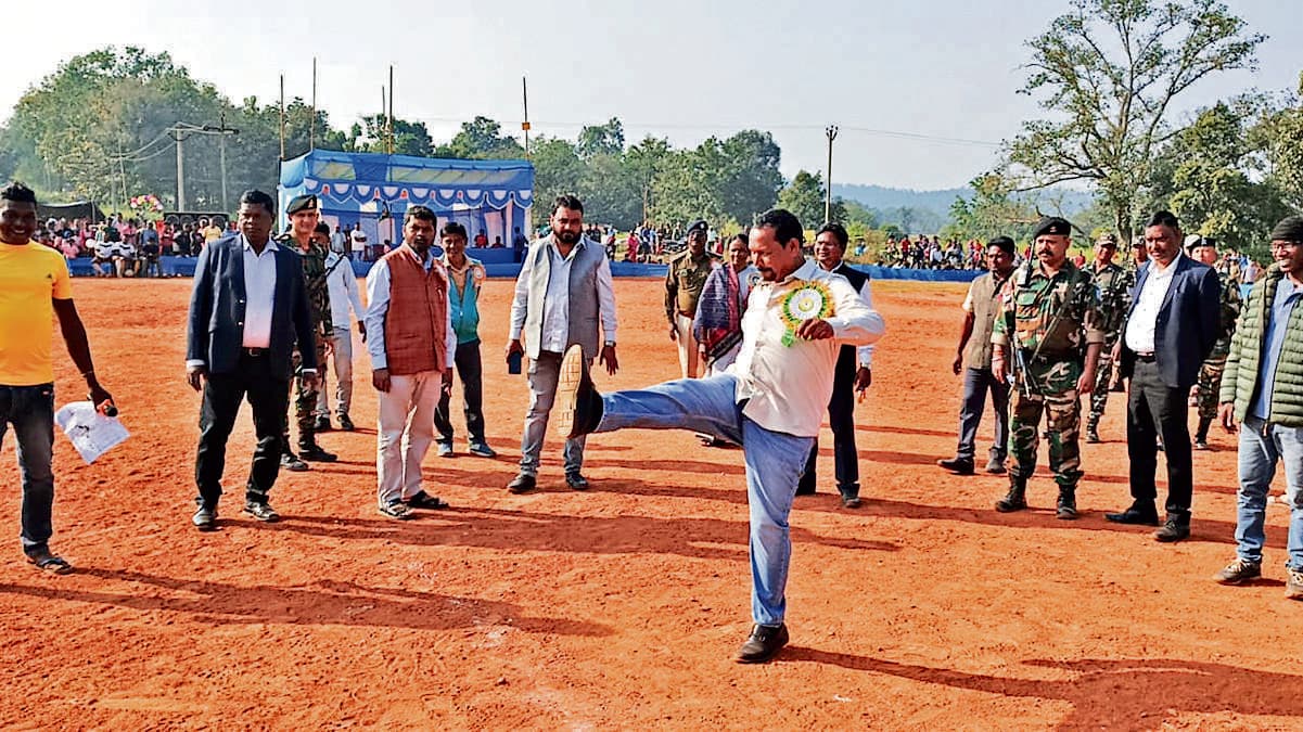 Chaibasa News : एवर ग्रीन क्लब को हराकर ‘आओ कभी हवेली में’ चैंपियन