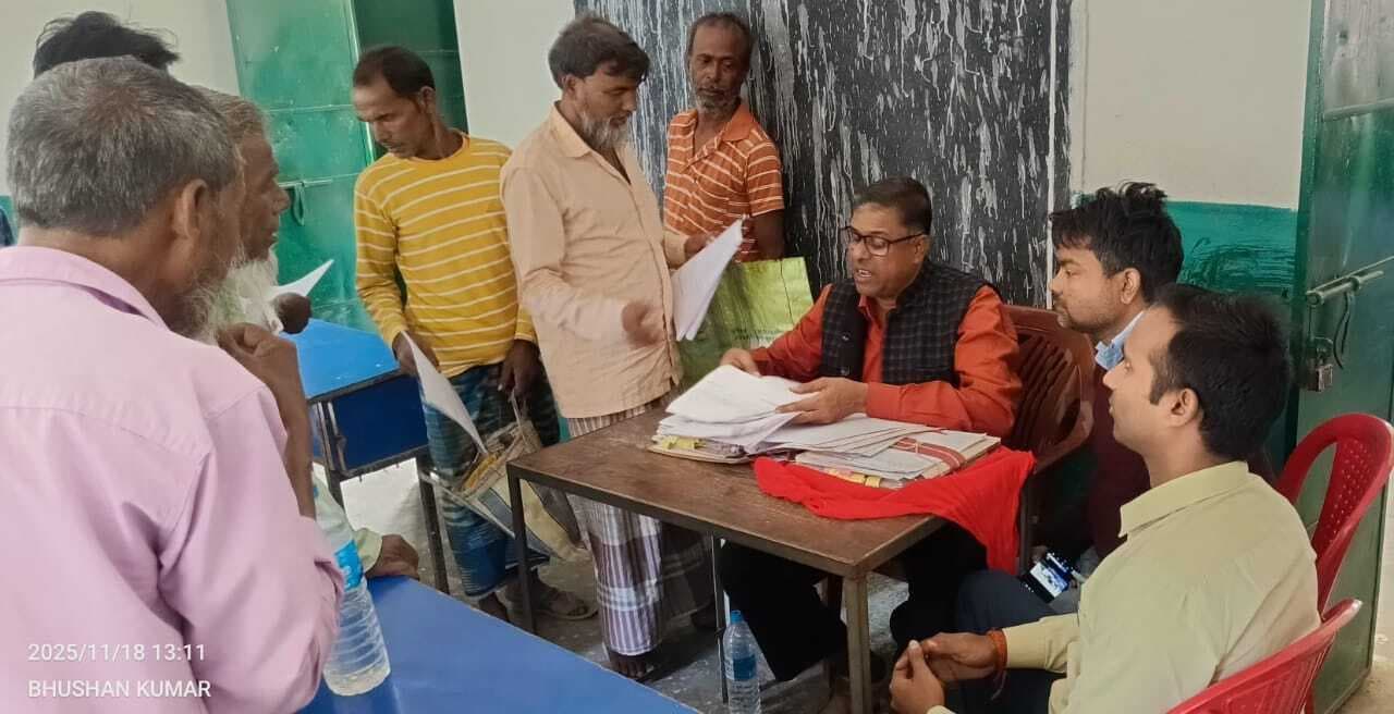 तीन मौजा के रैयतों को 37.29 लाख रुपये मुआवजे का भुगतान