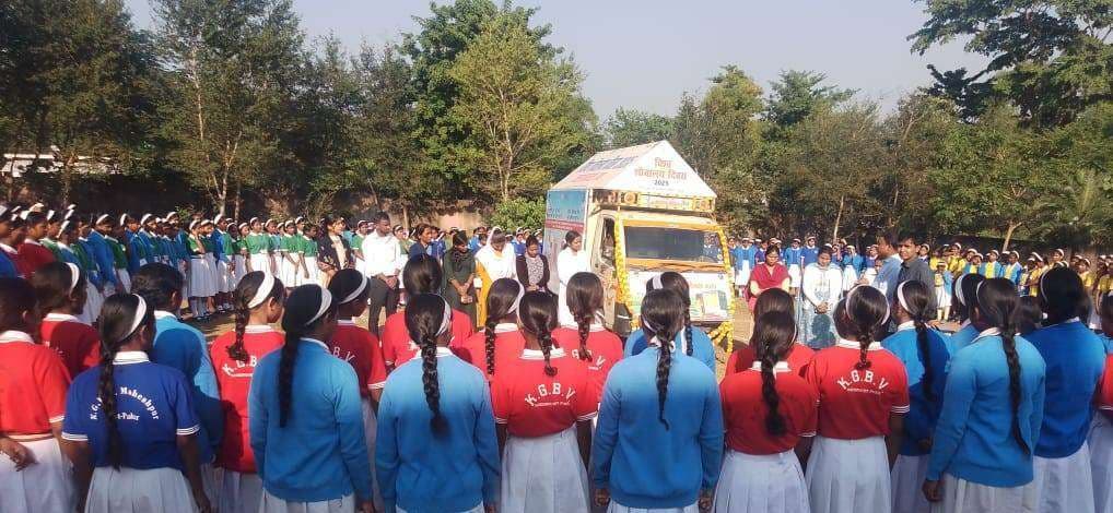 शौचालय की नियमित उपयोगिता पर किया जागरूक