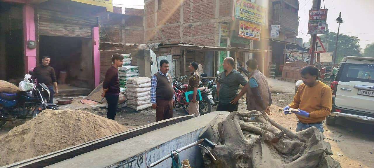 किराने की दुकान व घर में लगी आग का खुलासा जल्द, एफएसएल की टीम ने जुटाये अहम सुराग