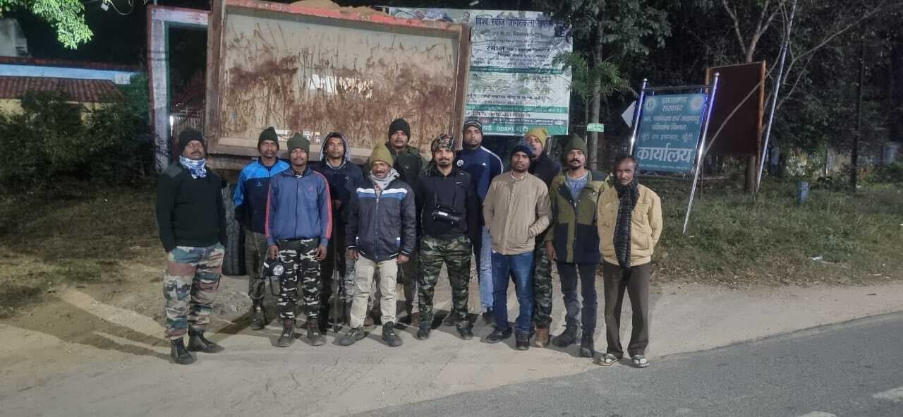 बालू का अवैध परिवहन करते हाइवा जब्त