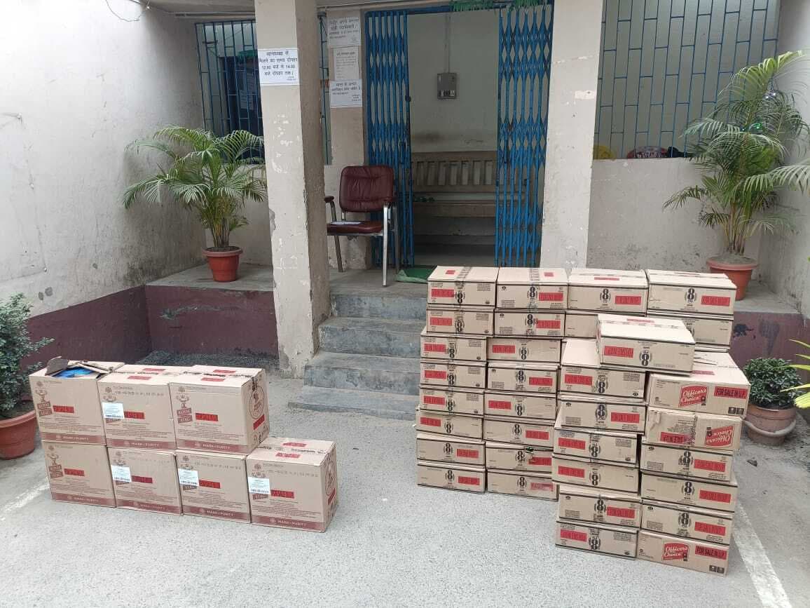 वाहन जांच के दौरान 519 लीटर शराब के साथ अभियुक्त गिरफ्तार, स्कॉर्पियो और बाइक जब्त