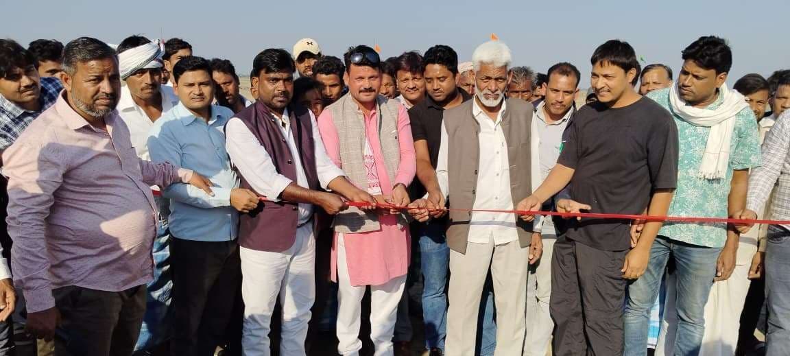 तीन दिवसीय फुटबॉल टूर्नामेंट का आगाज