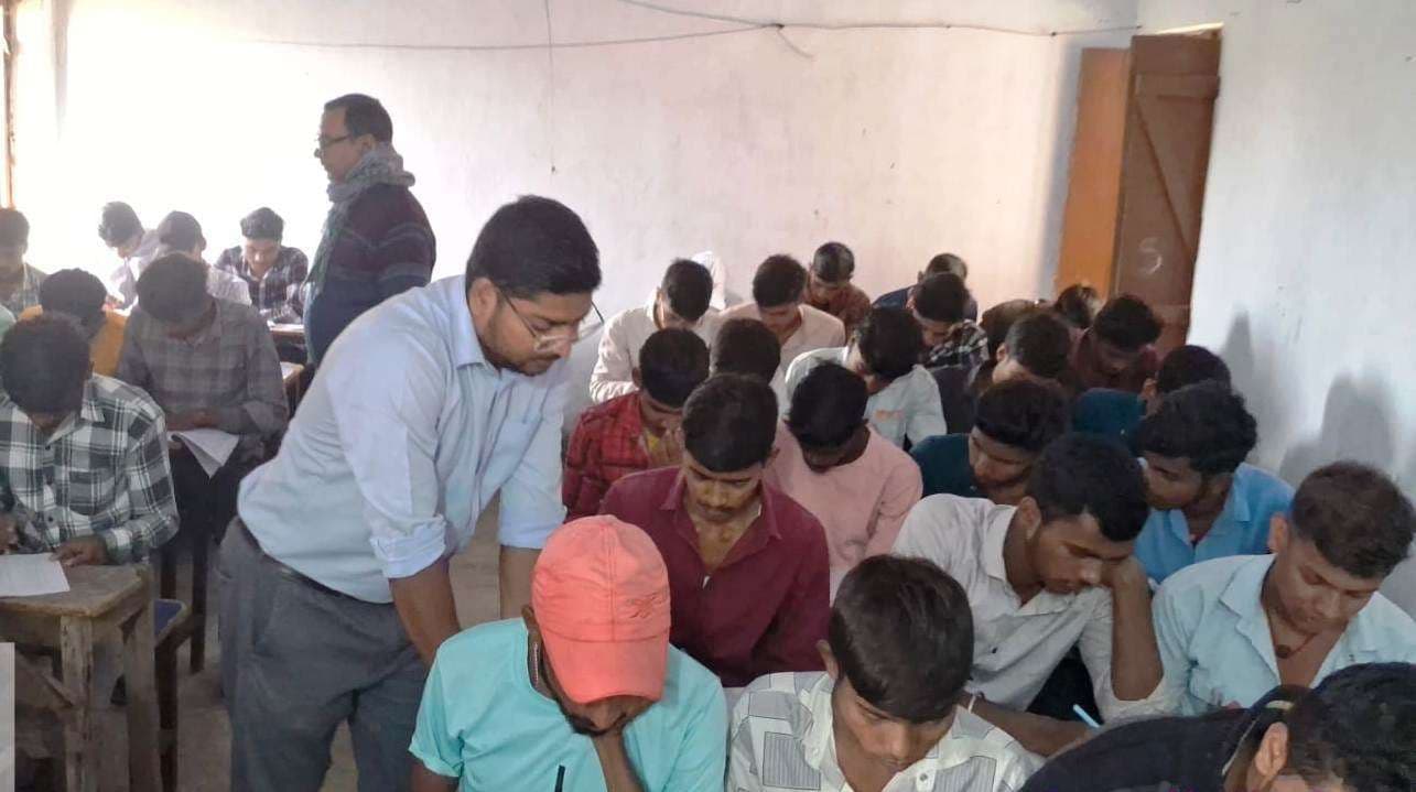 उच्च एवं उच्च माध्यमिक विद्यालयों में शुरू हुई मैट्रिक व इंटर की सेंटअप परीक्षा