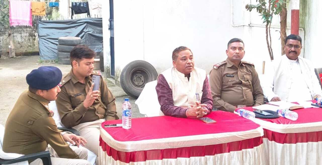 Deoghar news : मेले में विधि-व्यवस्था बनाये रखने को लेकर प्रशासन रहेगा मुस्तैद, मेला कमेटी 50 वॉलंटियर करेगी तैनात