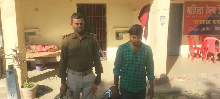 400 ग्राम गांजा व 1.37 ग्राम स्मैक के साथ गिरफ्तार