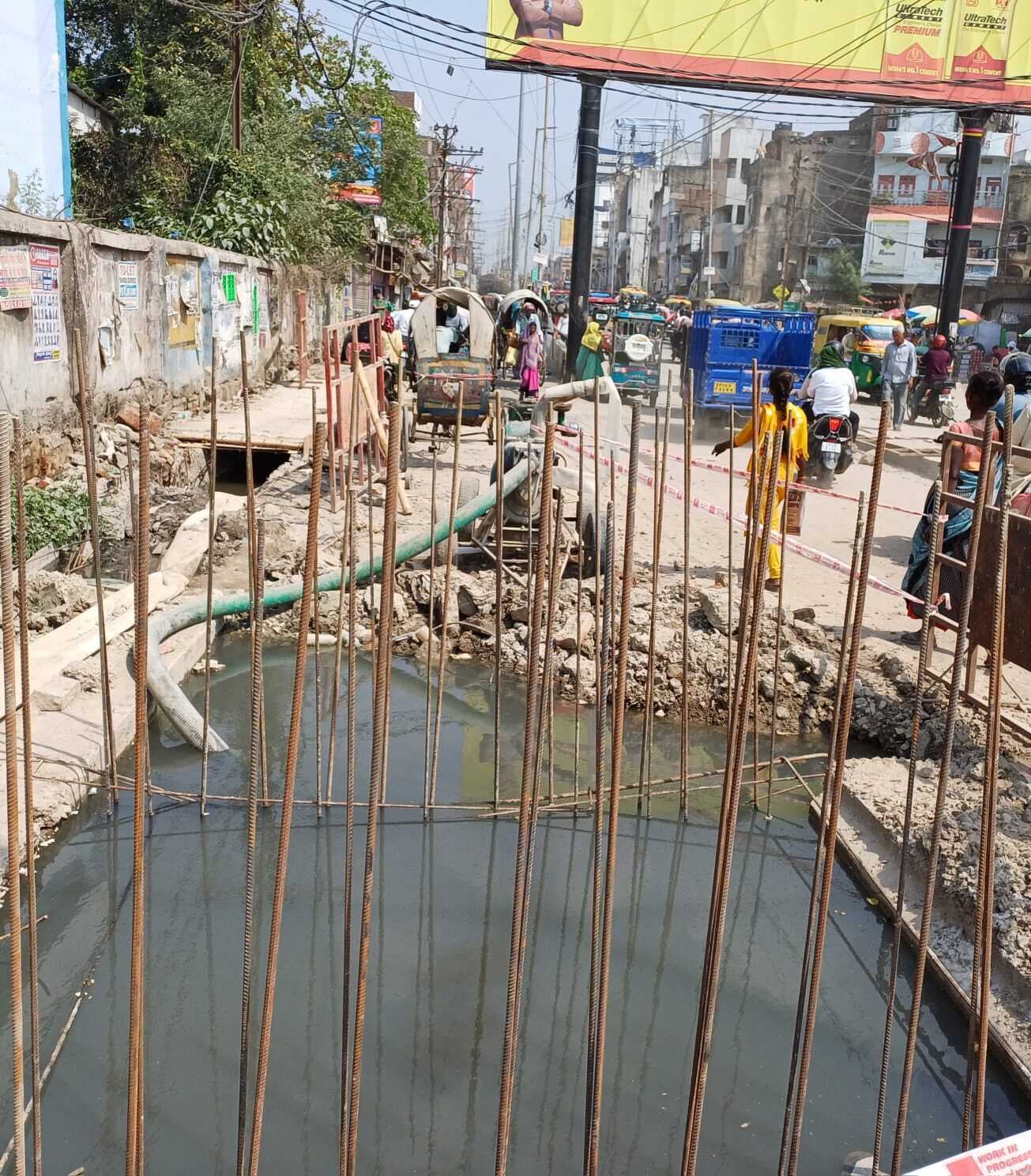 पांच महीने बाद भी नाले खुले, कल्वर्ट ध्वस्त! निगम ने 05 एजेंसियों को जारी किया कारण बताओ नोटिस