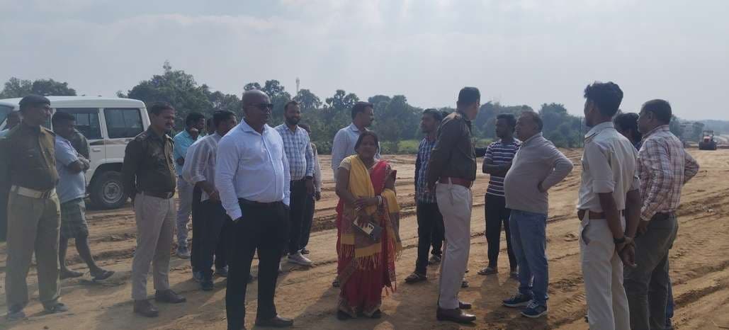 एनएच सड़क बायपास अंडरपास के समीप ग्रामीणों ने किया हंगामा