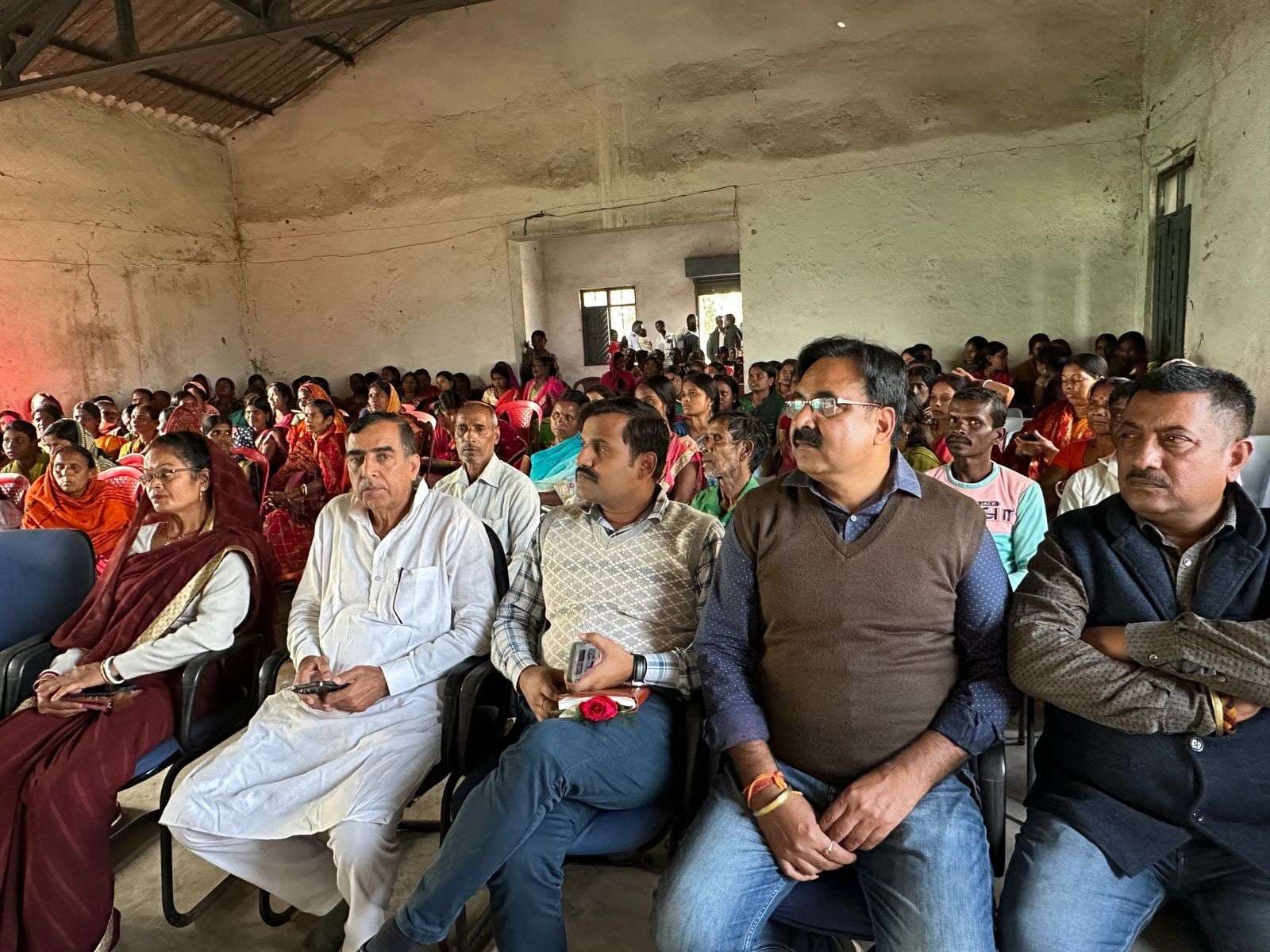 Dhanbad News: केवीके में हुआ पीएम किसान सम्मान का लाइव प्रसारण