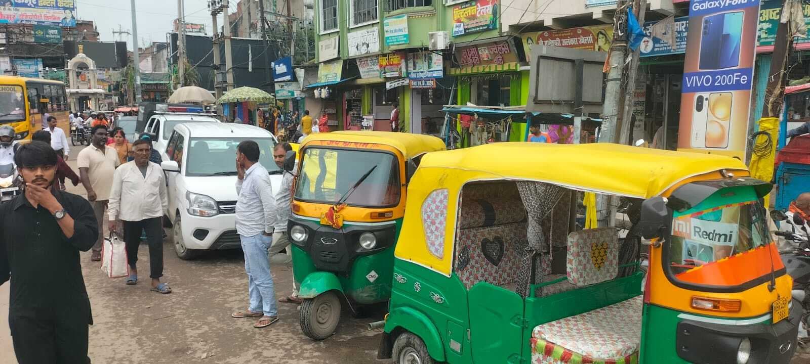 ट्रैफिक पुलिस की तैनाती के बावजूद शहर में जाम की समस्या बनी गंभीर