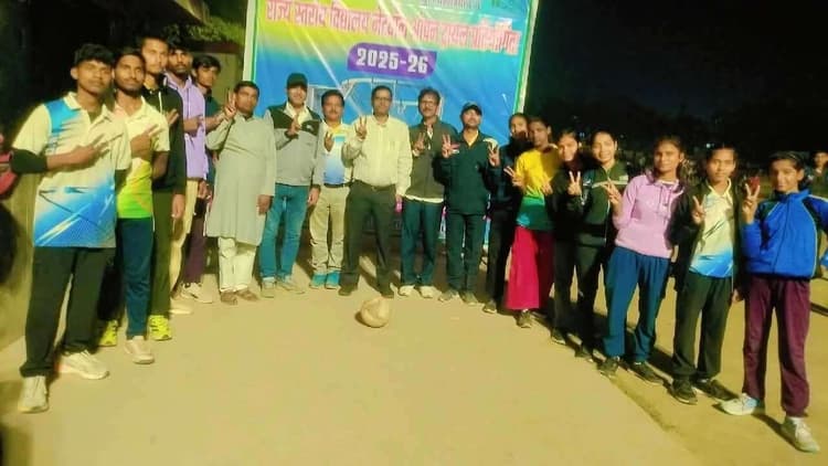 नेटबॉल में जिला से 12 खिलाड़ियों का राष्ट्रीय स्तर के लिए हुआ चयन