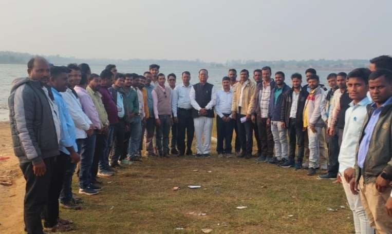 Giridih News :झारखंड पशुपालन विभागीय एआई कर्मचारी संघ की बैठक