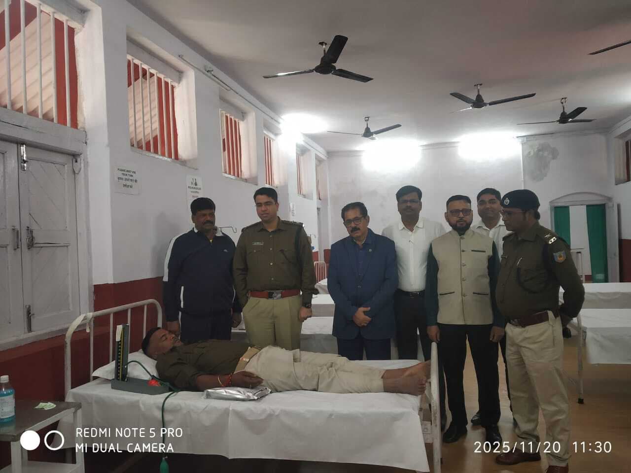 Jamshedpur News : पुलिस अस्पताल में 33 पुलिसकर्मियों ने किया रक्तदान