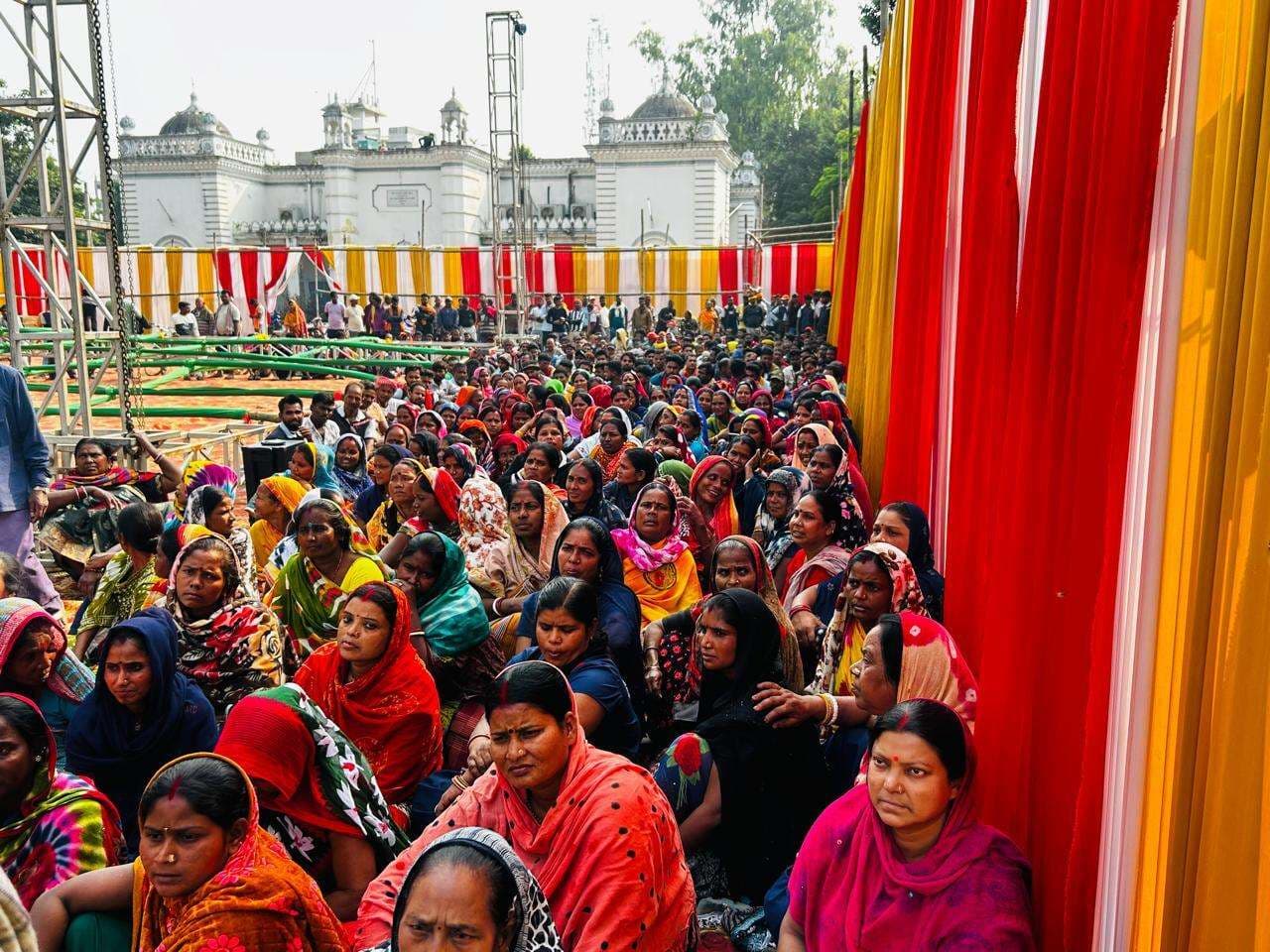 मांगों को ले सफाई कर्मियों ने निगम सदस्यों के घेराव का लिया निर्णय