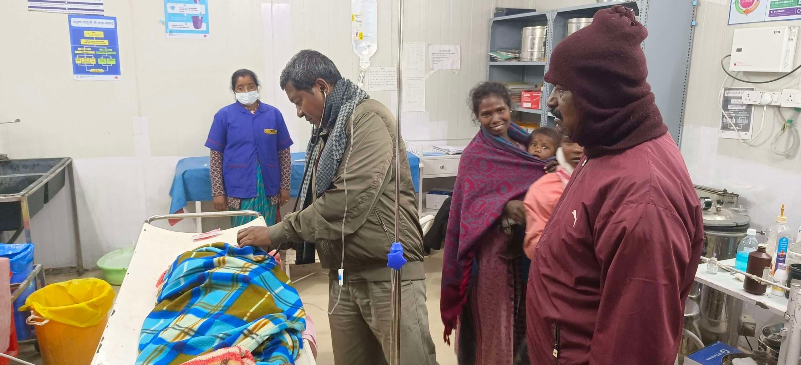 सड़क दुर्घटना में दो की मौत, बच्ची घायल