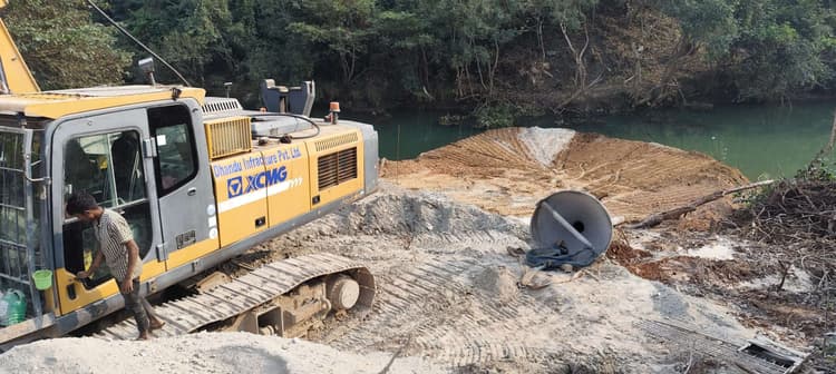 East Singhbhum News : सातगुड़ूम नदी पर ~9.45 करोड़ से पुल निर्माण शुरू, ग्रामीणों में खुशी