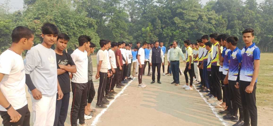 Samastipur News:बाल उत्सव में क्रिकेट मैच का हुआ आयोजन