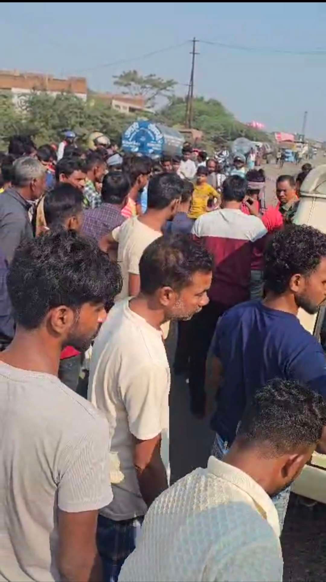 दो बाइकों की आमने-सामने टक्कर, एक युवक की मौत, दूसरा घायल