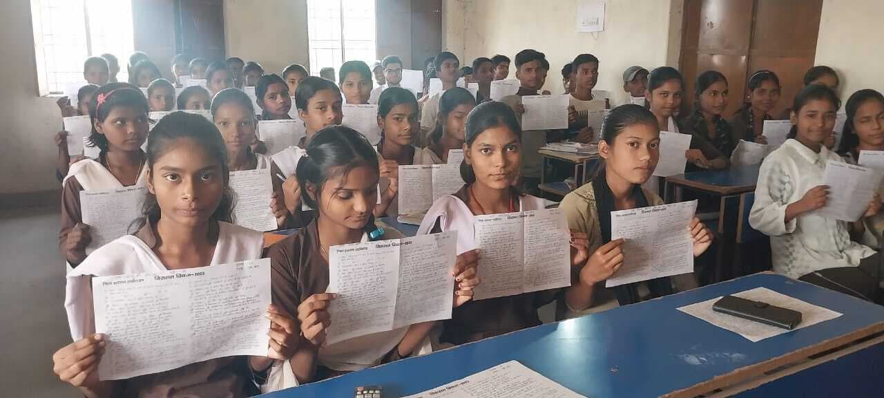 धरोहर क्विज में छात्र-छात्राओं ने दिखाया दम