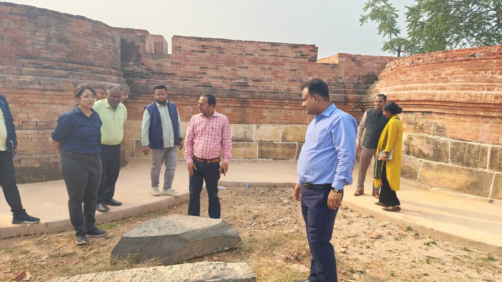 लाली पहाड़ी क्षेत्र पर्यटन की दृष्टि से है अत्यंत महत्वपूर्ण: डीएम