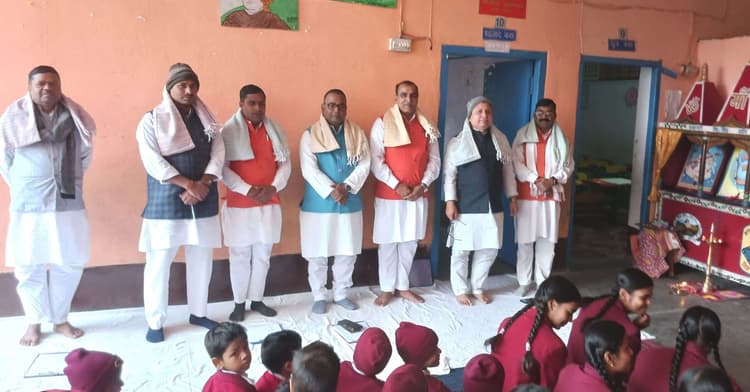 विद्यालय का किया निरीक्षण, व्यवस्था संतोषजनक पाये जाने पर की सराहना