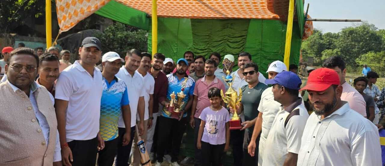 प्रशासन एकादश ने 3-2 से ग्रामीण एकादश को हराया