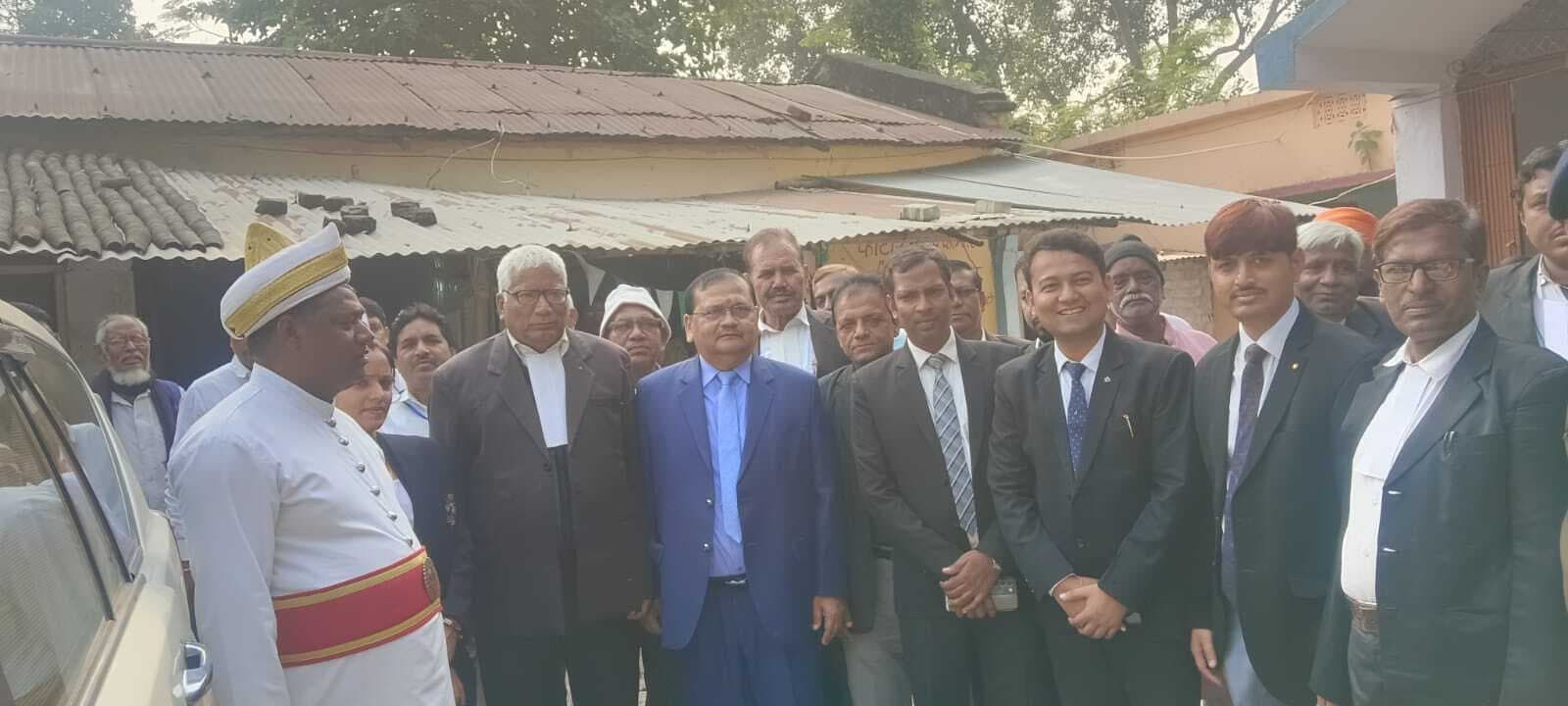 निरीक्षक न्यायाधीश ने गोगरी व्यवहार न्यायालय का लिया जायजा